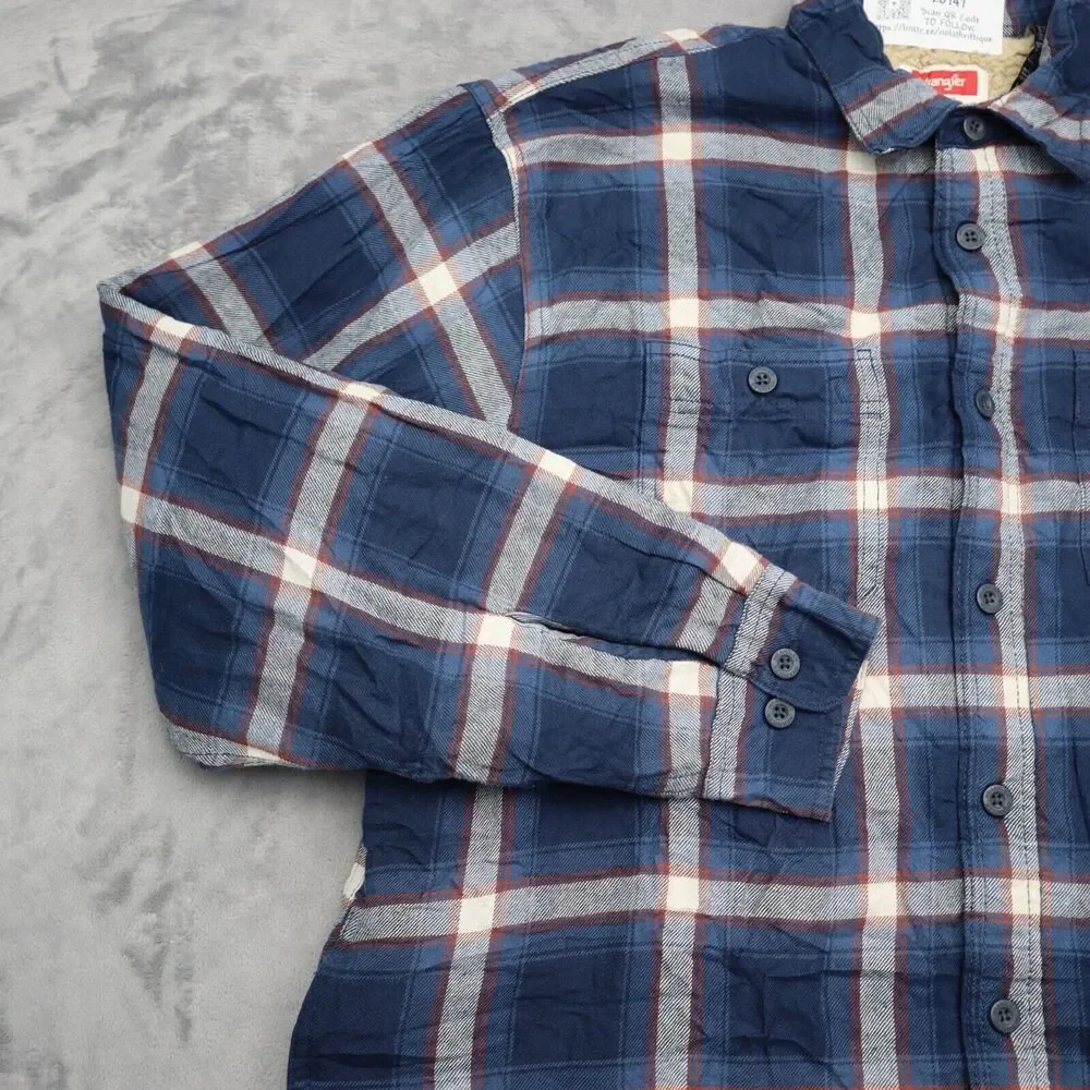 Wrangler Shacket Mens Large Blue Plaid Quilted Flannel Shirt Jacket Button Up